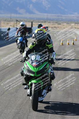 media/Dec-01-2025-Moto Forza (Mon) [[2daa91e15f]]/4-Around the Pits/